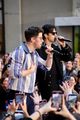 jonas brothers perform waffle house summer baby on today 21