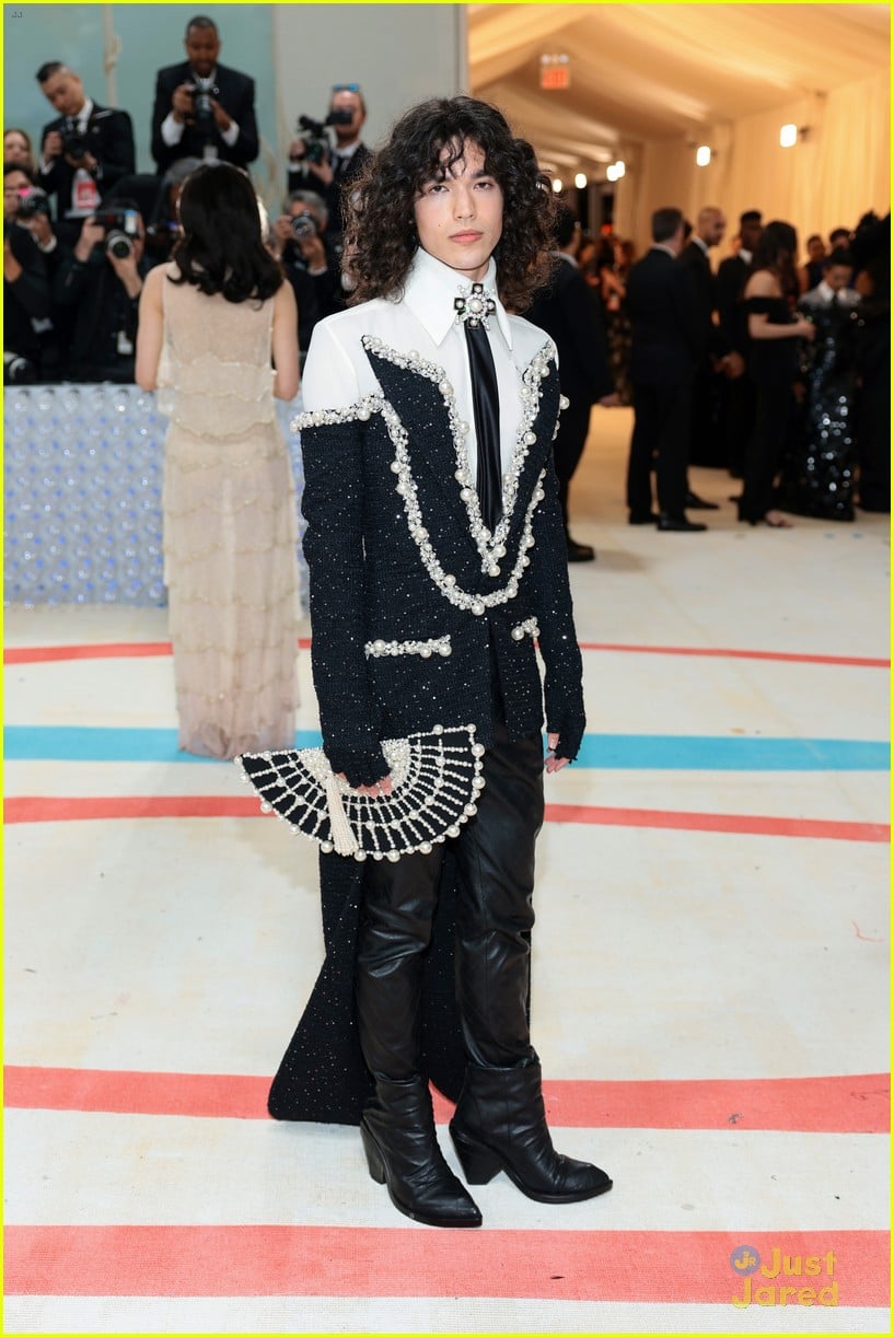 BFFs Olivia Rodrigo & Conan Gray Wear Black & White at the Met Gala