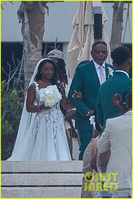 Simone Biles Weds Jonathan Owens In Cabo San Lucas Ceremony, 2 Weeks 