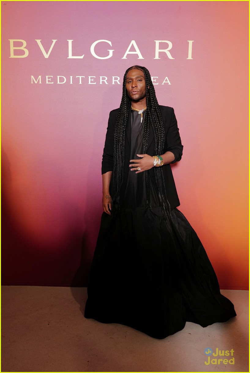 zendaya lisa go glam in black gowns at bulgari mediterranean launch event 03