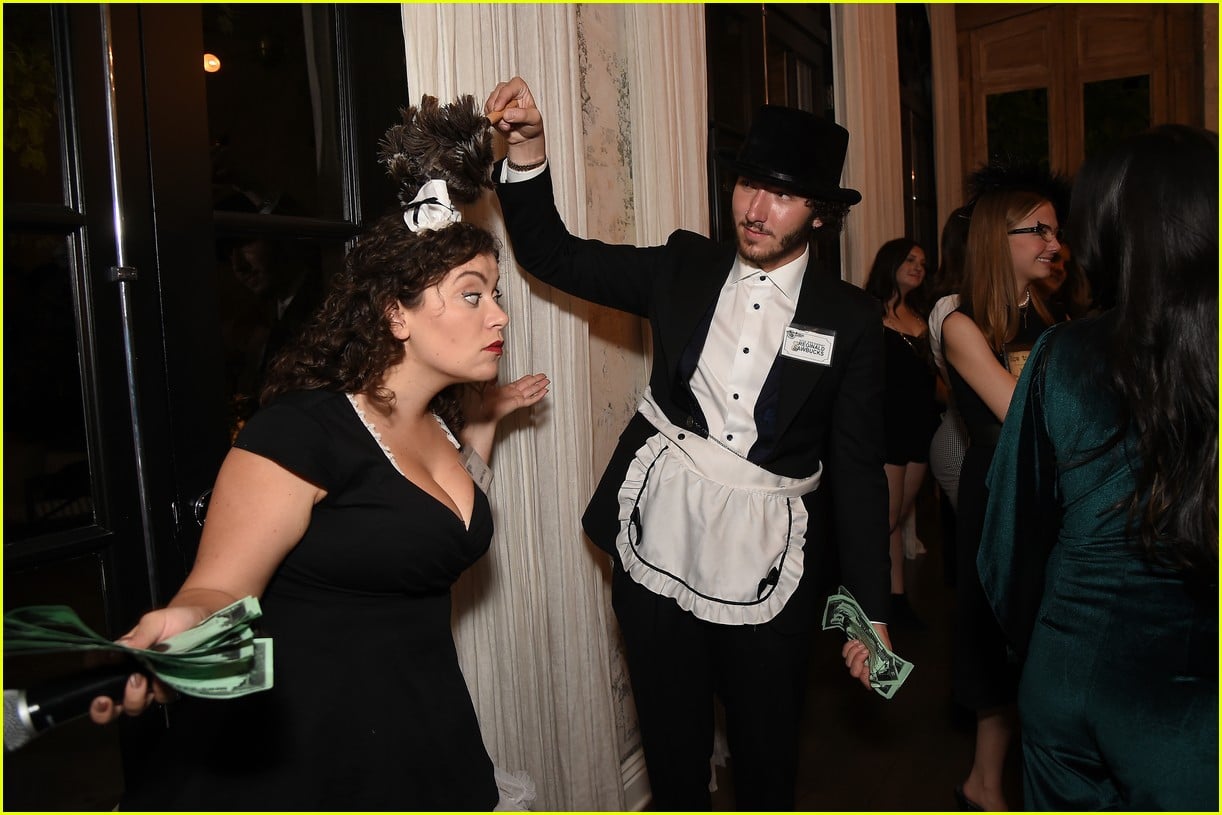 kevin franklin jonas celebrate claim to fame season two with murder mystery dinner 08