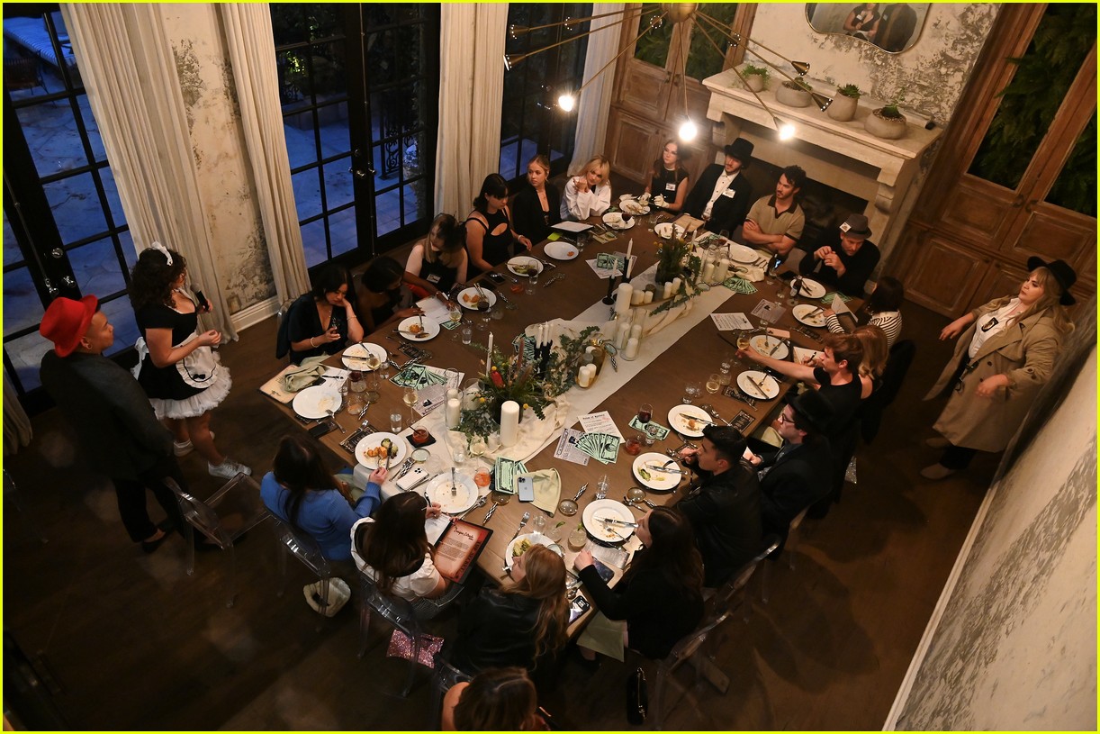 kevin franklin jonas celebrate claim to fame season two with murder mystery dinner 15