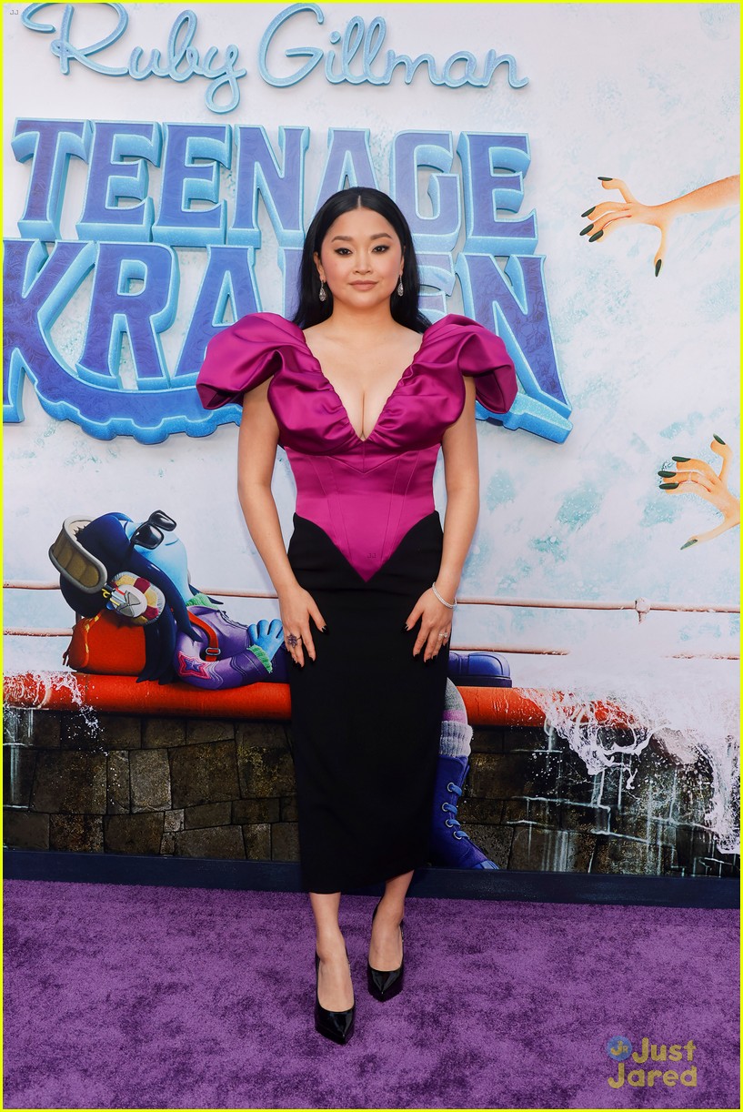 lana condor gets fiances support at ruby gillman premiere 04