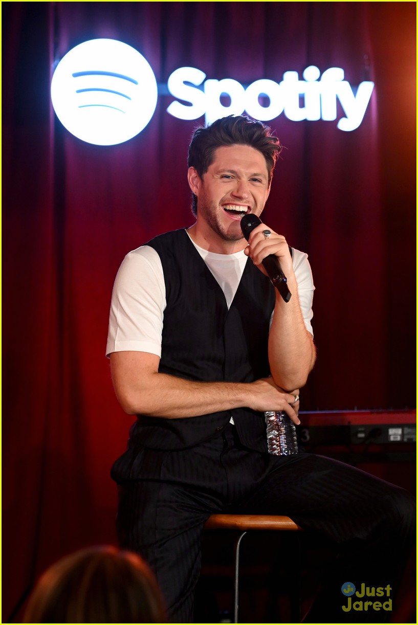 niall horan previews new album the show for lucky fans 09