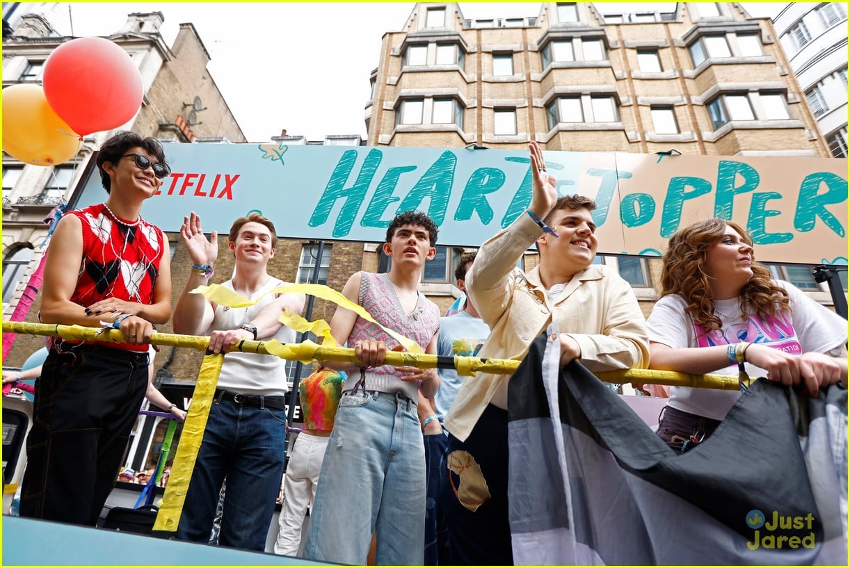 heartstopper cast rides in london pride parade debuts season 2 teaser trailer 05