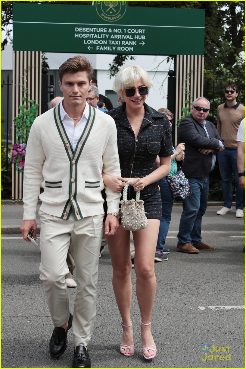 pixie lott oliver cheshire step out at wimbledon after baby news 01