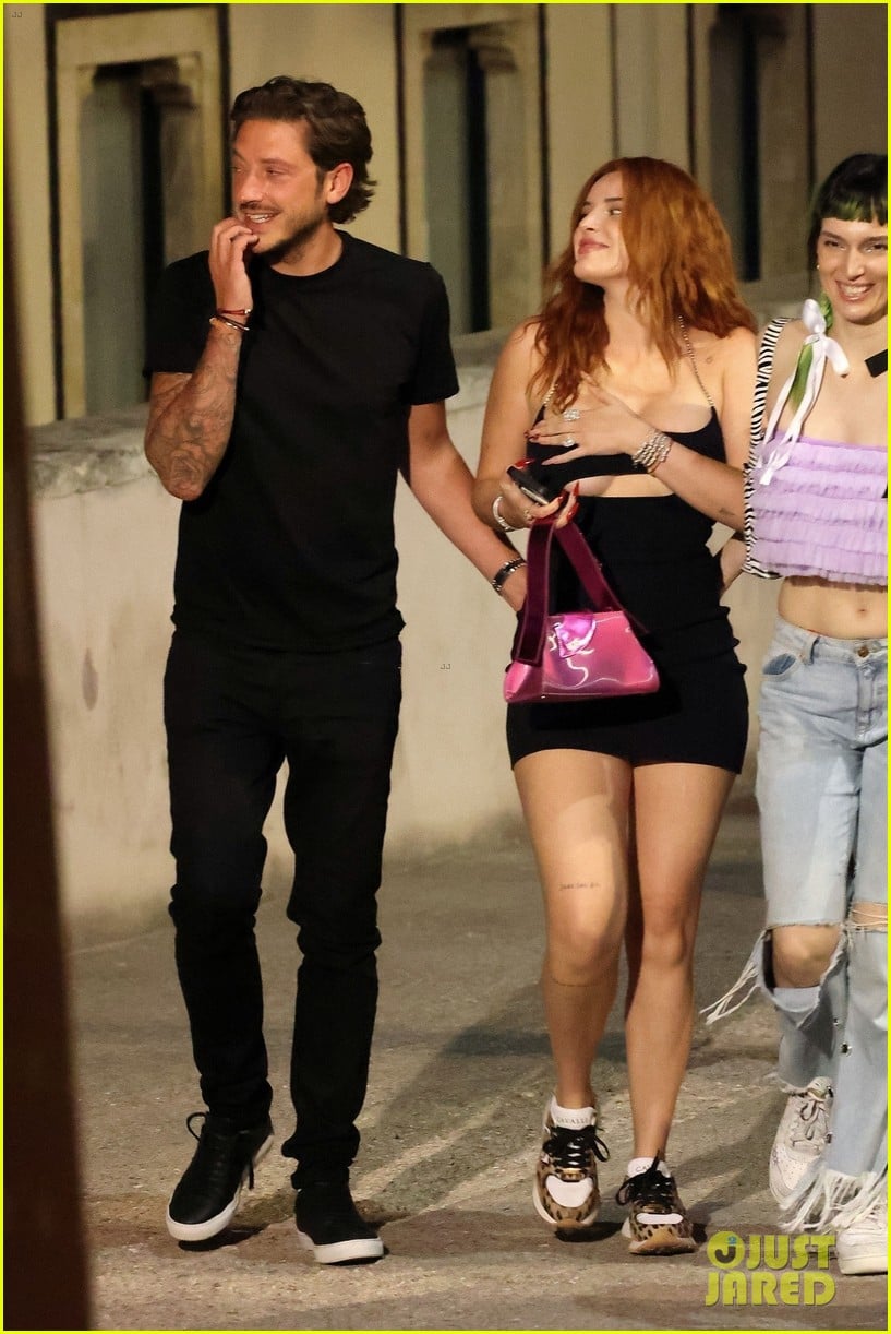 bella thorne mark emms vacation in italy 09