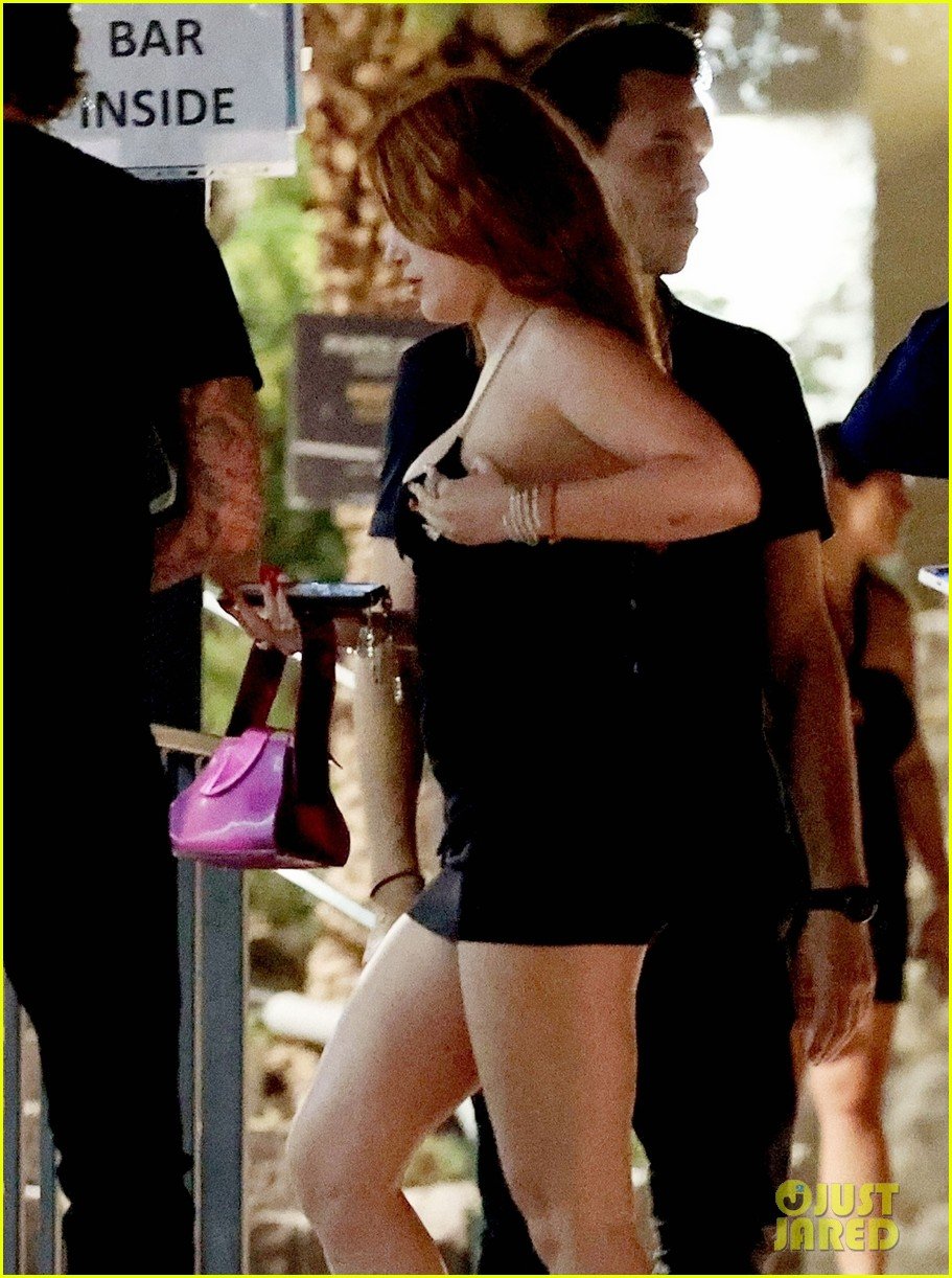 bella thorne mark emms vacation in italy 19