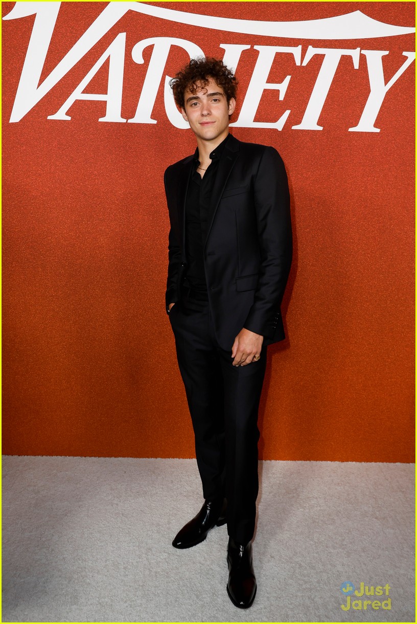 joshua bassett xochitl gomez dance the night away at variety power of young hollywood party 04