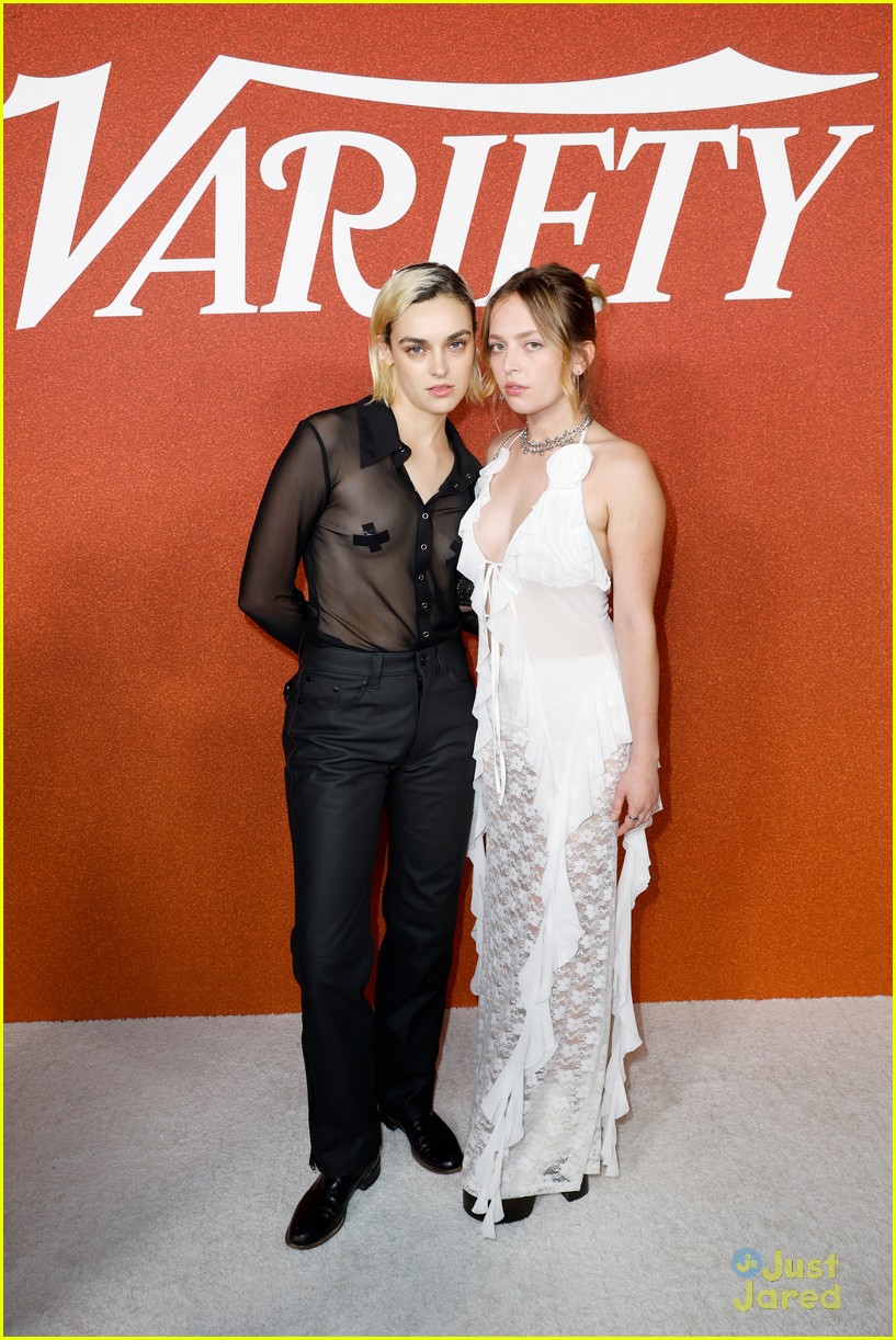 joshua bassett xochitl gomez dance the night away at variety power of young hollywood party 36