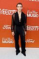 steve lacy noah schnapp sydney sweeney honored at variety event 07