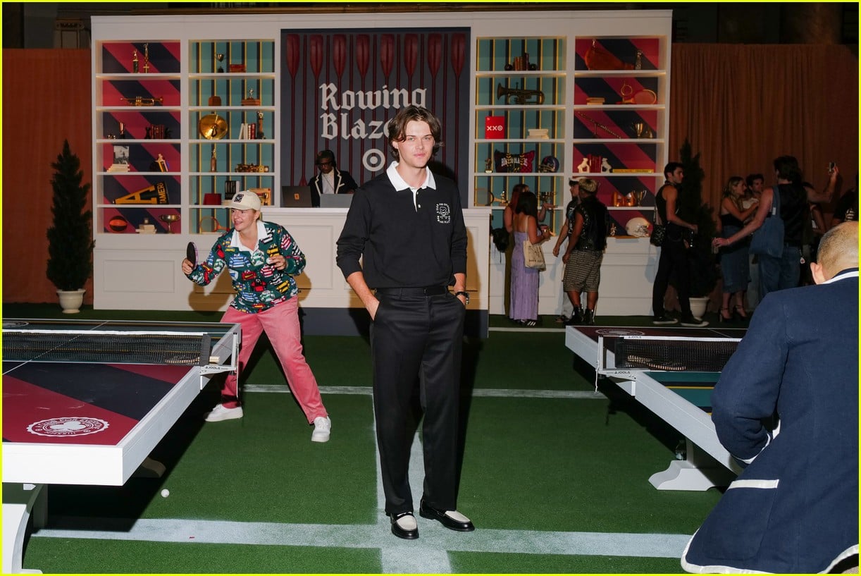 'Mean Girls' Co-Stars Christopher Briney & Renee Rapp Reunite at Rowing ...