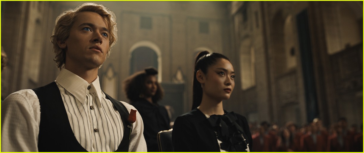 new the hunger games prequel trailer stills and poster 09