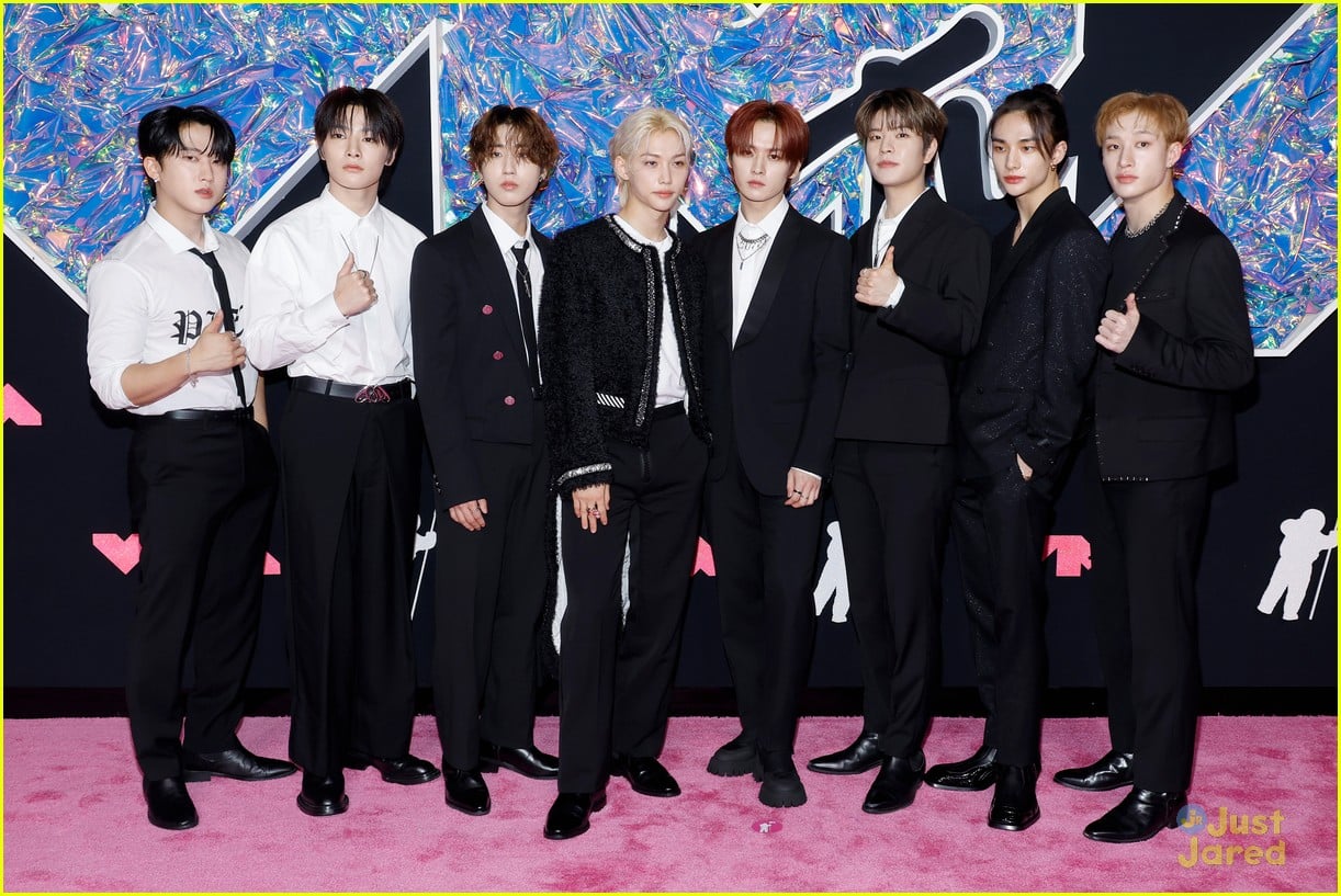 Stray Kids Wear All Black & White While Arriving for MTV VMAs 2023 ...