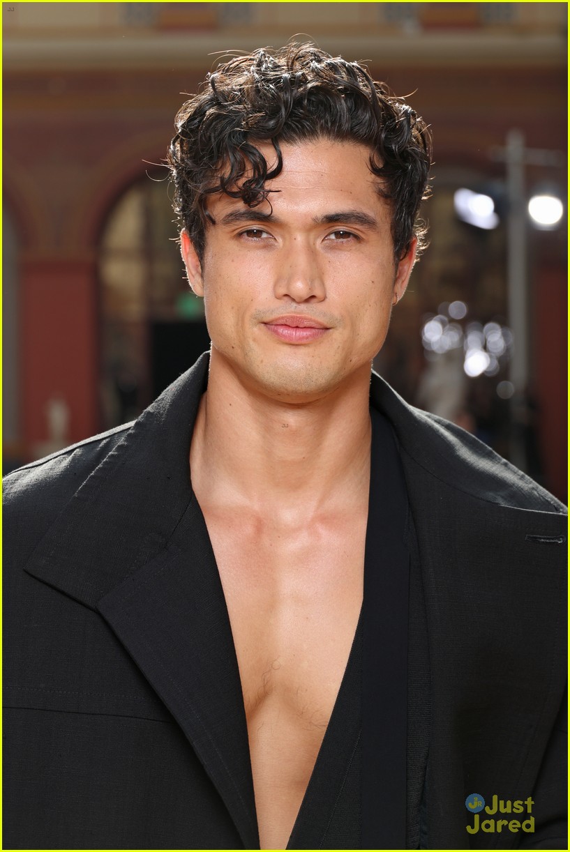 Riverdale's Charles Melton & Madelaine Petsch Reunite at Valentino(02)