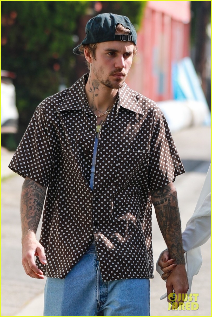 justin hailey bieber out 03
