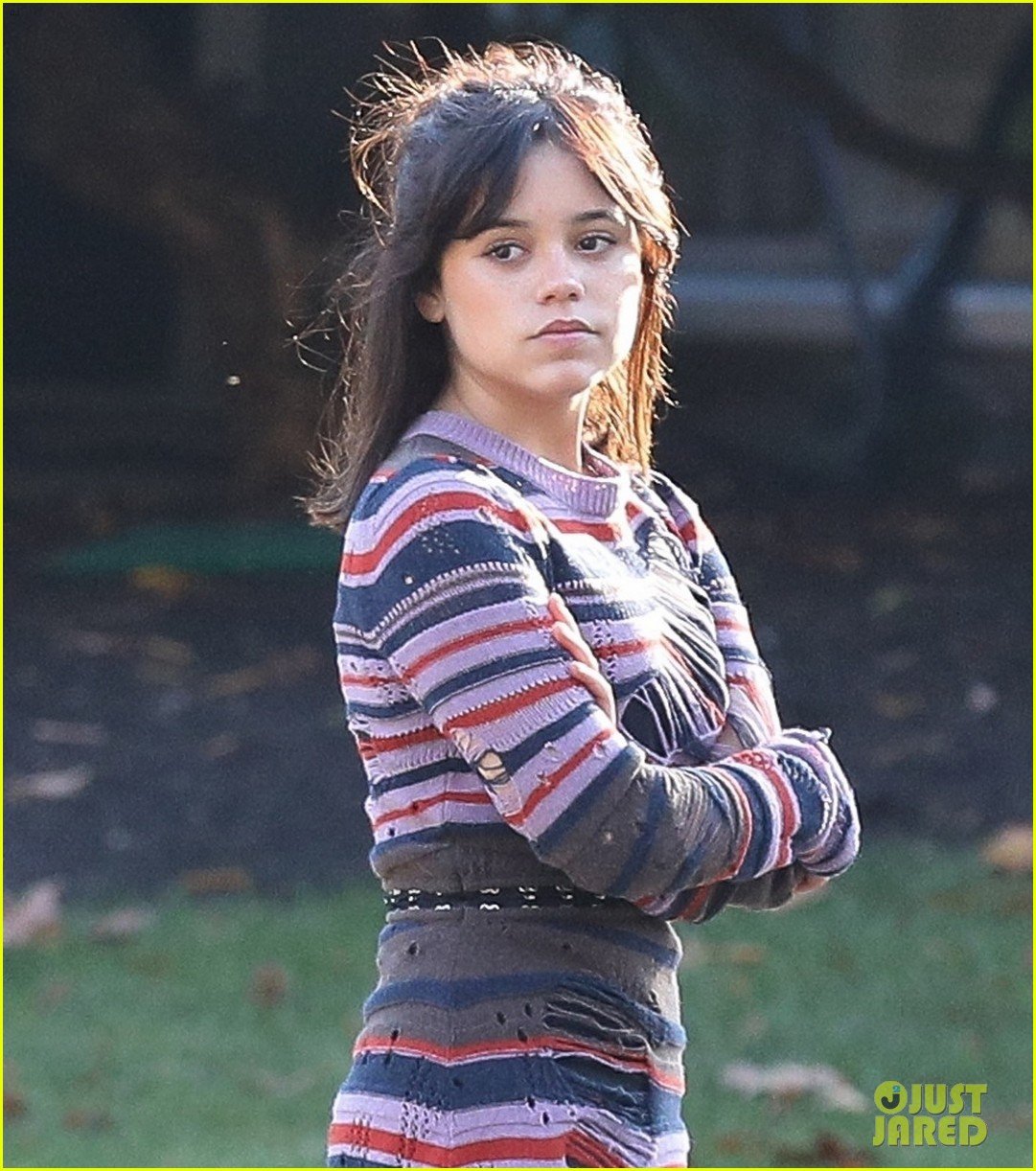 Jenna Ortega Films Running Scenes For Beetlejuice 2 In Boston Photo 1384471 Photo Gallery