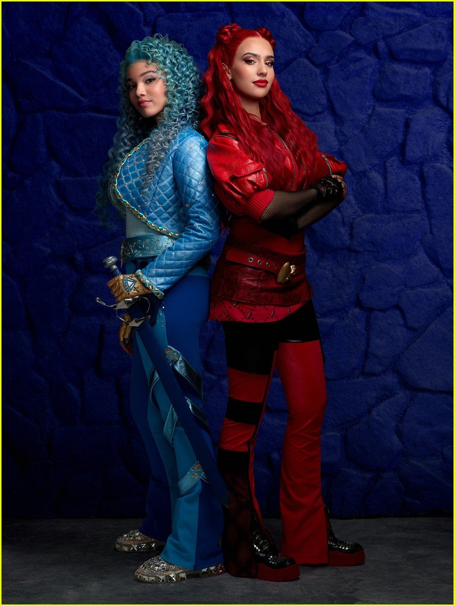 descendants the rise of red character photos revealed 08.