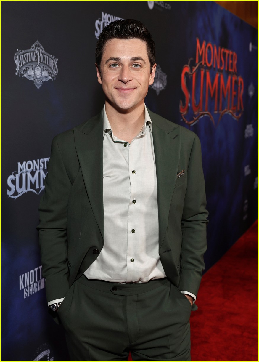 David Henrie Gets 'Wizards' Cast Support at 'Monster Summer' Premiere ...