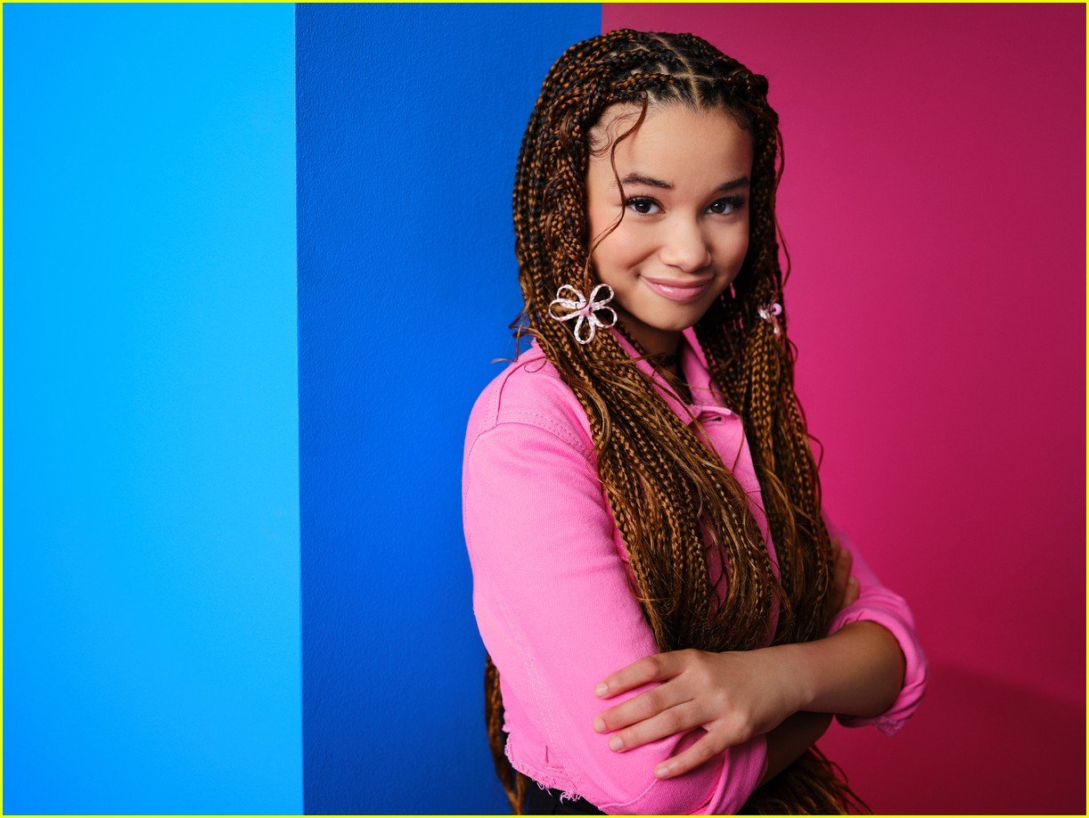 Who Plays Billie On 'Wizards Beyond Waverly Place'? Meet Janice LeAnn