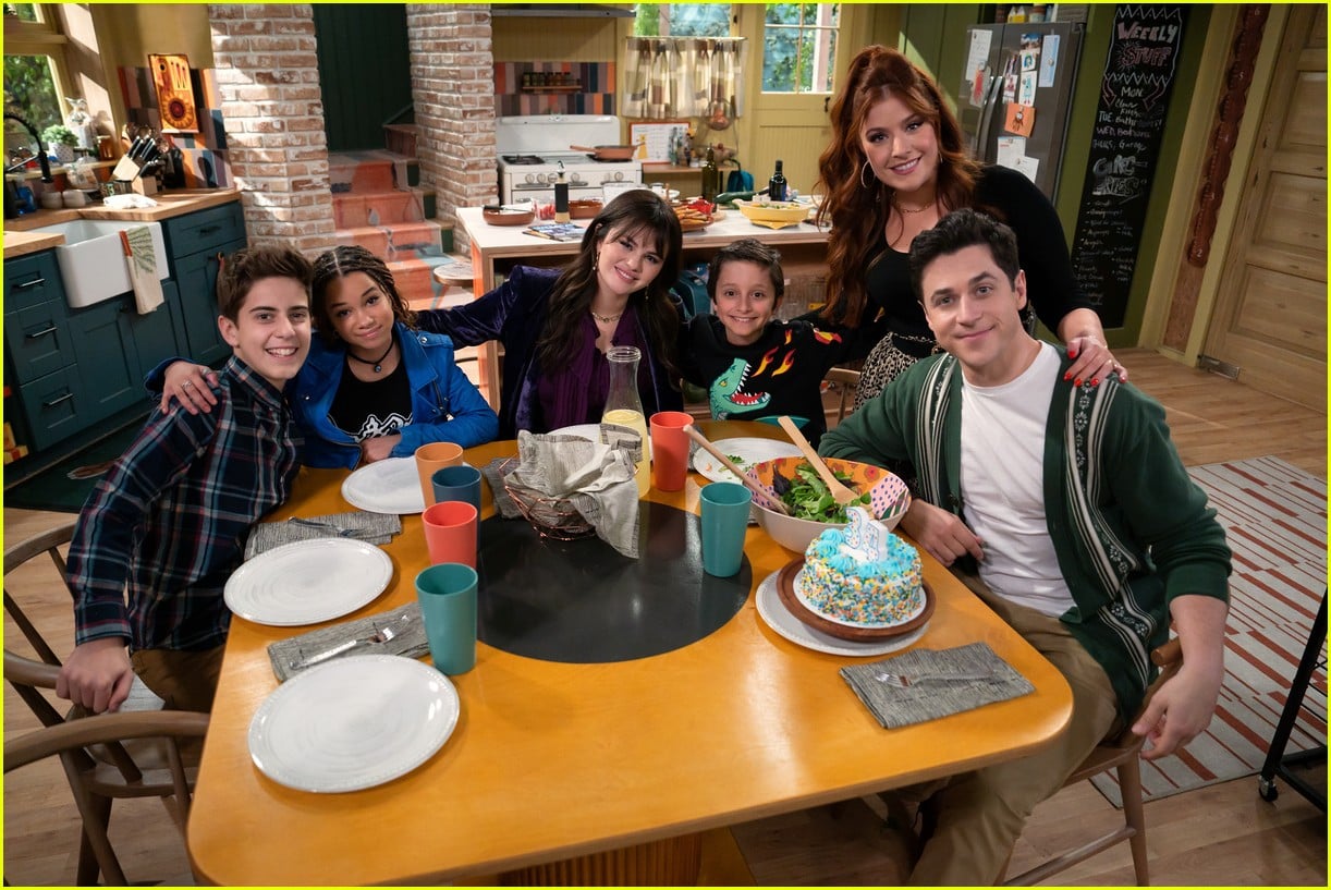 Meet max matenko who plays milo on wizards beyond waverly place