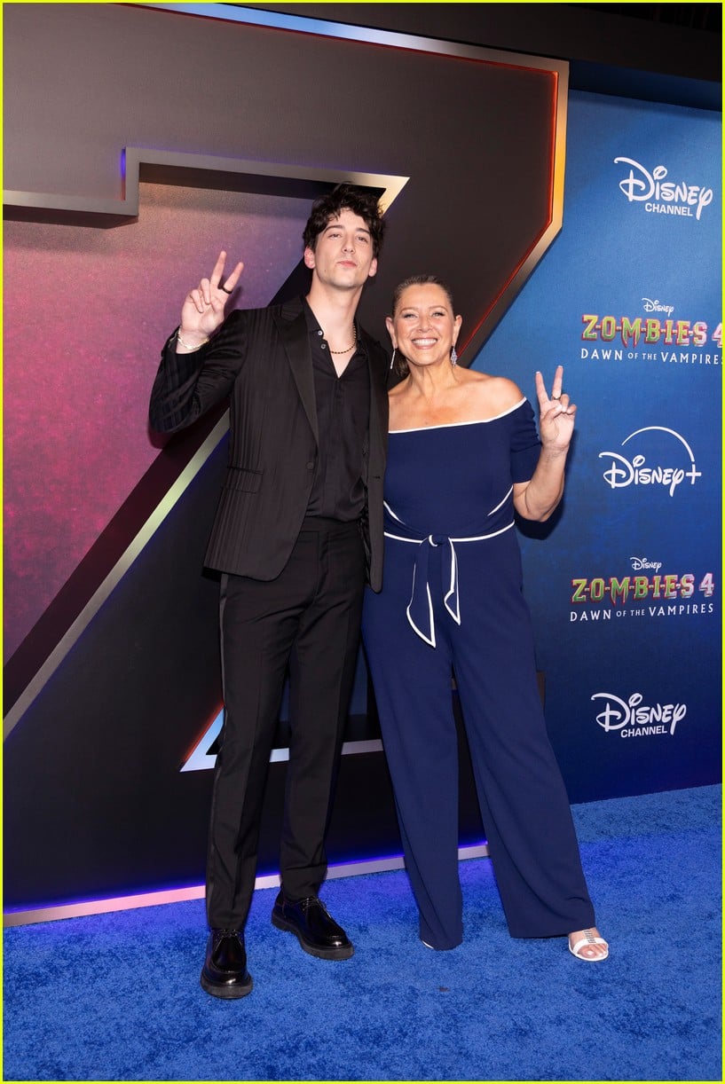 Past &lsquo;Zombies&rsquo; Stars Show Support at &lsquo;Zombies 4&rsquo; Premiere! | Photo
