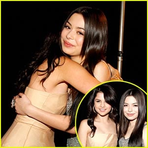 Selena Gomez & Miranda Cosgrove: Los Premios Ladies