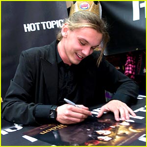 Jamie Campbell Bower is Hot Topic Hot