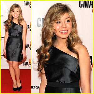 Jennette McCurdy is CMA Cute