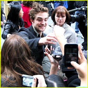 Robert Pattinson Talks Rumors On Today Show