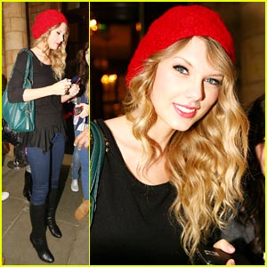 Taylor Swift: Red Beanie Beauty