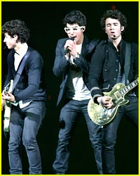 The Jonas Brothers Sing with Stevie Wonder...Again
