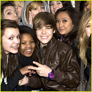 Justin Bieber Loves London Ladies