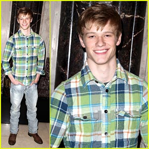Lucas Till STOMPs on the Ground