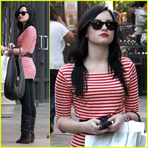 Demi Lovato is a Striped Shopper