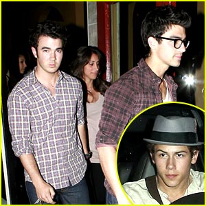 The Jonas Brothers Munch at Osteria Mamma