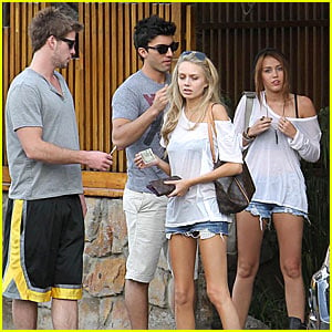 Miley Cyrus & Melissa Ordway: Double Date!