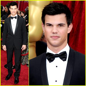 Taylor Lautner is Dolce & Gabbana Dashing