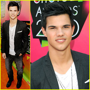 Taylor Lautner - Kids' Choice Awards Best Movie Actor!!!