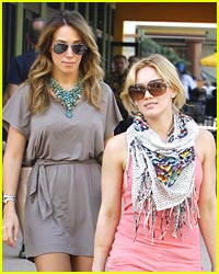Haylie & Hilary Duff are Shopping Sisters