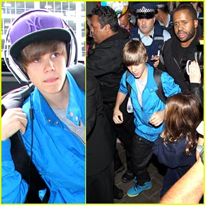 Justin Bieber Arrives In Auckland; Chaos Ensues