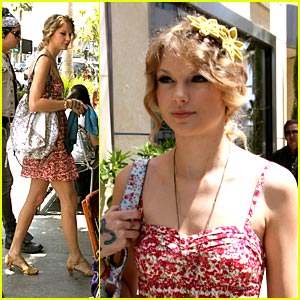 Taylor Swift: LA, You're Magical