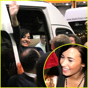Demi Lovato Creates Rio Riot