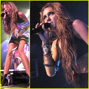Miley Cyrus Goes Concert Crazy