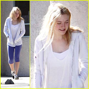Dakota Fanning Hopes To Stay True to Who She Is