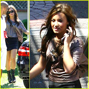 Demi Lovato: Gorgeous in Glendale