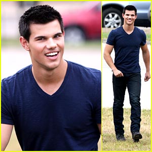 Taylor Lautner Gets Abducted in Pittsburgh