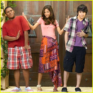 Mitchel Musso & Doc Shaw: Pair of Kings Premieres September 10th!