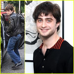 Daniel Radcliffe Sees 'The Big Issue' with Lizzie Mary Cullen
