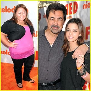 Gia Mantegna & Jolene Purdy get 'Gigantic' at Fred Premiere